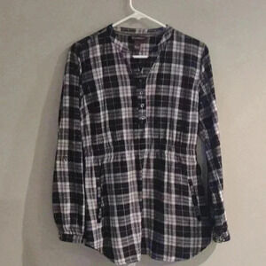 Bit & Bridle women's small gray black plaid round v neck cinch waist‎ top